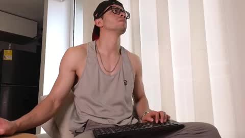 phantom_bigger1 online show from September 23, 2025, 1:25 pm