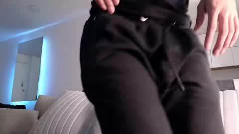 Snapshot of phantom_bigger1 chatting on January 13, 2026, 2:00 pm phantom_bigger1 online show from January 13, 2026, 2:00 pm