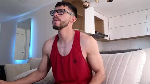 Snapshot of phantom_bigger1 chatting on January 17, 2026, 6:33 pm phantom_bigger1 online show from January 17, 2026, 6:33 pm