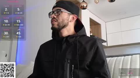 Snapshot of phantom_bigger1 chatting on February 26, 2026, 2:27 pm phantom_bigger1 online show from February 26, 2026, 2:27 pm