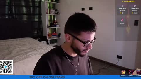 Snapshot of phantom_bigger1 chatting on June 9, 2026, 3:01 pm phantom_bigger1 online show from June 9, 2026, 3:01 pm