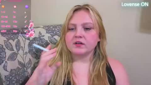 PhatAssBlond online show from April 21, 2026, 5:03 am