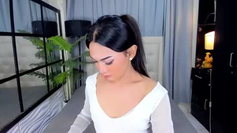 phenomenal_ivy online show from June 9, 2026, 11:55 am