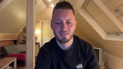 Ben 1995 online show from February 3, 2026, 9:20 pm