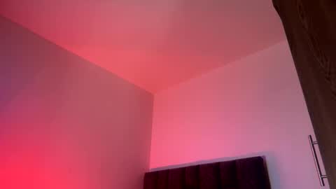 Snapshot of phillip_brownn chatting on April 29, 2026, 2:21 pm PHILLIP online show from April 29, 2026, 2:21 pm