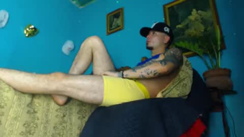 phlilloyhighclouds online show from January 31, 2025, 7:51 pm