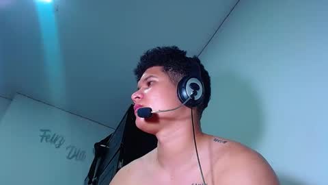 AdnierGnz online show from March 11, 2025, 1:23 pm