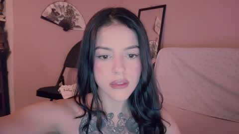 Snapshot of phoenixx_x chatting on July 16, 2026, 12:27 am phoenixx_x online show from July 16, 2026, 12:27 am