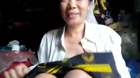 phuong_vietnam online show from April 6, 2026, 8:26 am