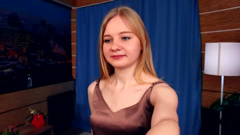 Snapshot of phyllisearney chatting on January 17, 2025, 7:19 am Hann G. Jones online show from January 17, 2025, 7:19 am