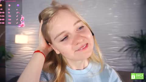 Snapshot of phyllisearney chatting on September 12, 2025, 6:13 am Hann G. Jones online show from September 12, 2025, 6:13 am