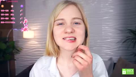 Snapshot of phyllisearney chatting on December 3, 2025, 4:09 am Hann G. Jones online show from December 3, 2025, 4:09 am