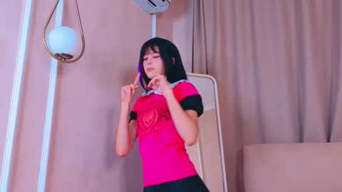 phyllissanchez online show from September 23, 2025, 9:07 pm