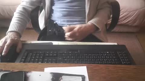 piavola online show from May 4, 2026, 11:17 am