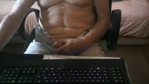 Snapshot of piavola chatting on June 22, 2026, 1:41 pm piavola online show from June 22, 2026, 1:41 pm