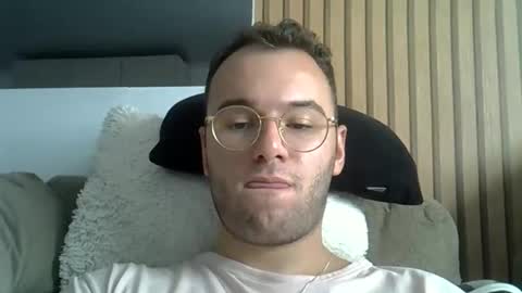 Snapshot of piazaocwbbb chatting on December 18, 2025, 8:26 pm piazaocwbbb online show from December 18, 2025, 8:26 pm