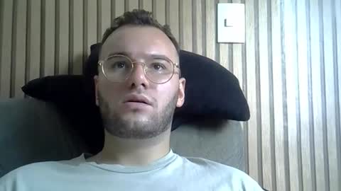 Snapshot of piazaocwbbb chatting on December 22, 2025, 4:04 pm piazaocwbbb online show from December 22, 2025, 4:04 pm