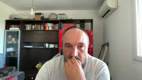 Snapshot of picard256 chatting on April 5, 2026, 2:25 pm picard256 online show from April 5, 2026, 2:25 pm