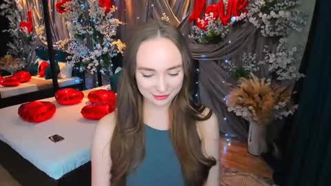 Emelie online show from February 18, 2025, 9:20 pm