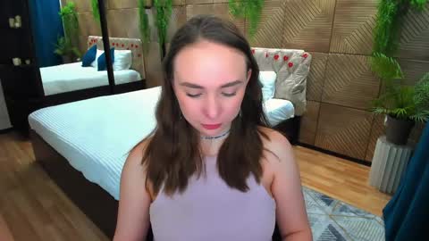 Emelie online show from March 22, 2026, 10:29 am