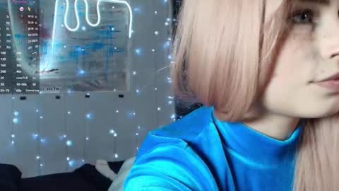 Snapshot of piera_ chatting on September 19, 2025, 7:03 pm Piera online show from September 19, 2025, 7:03 pm