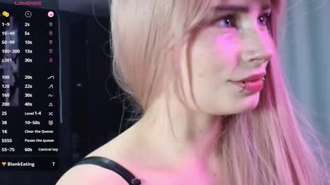 Snapshot of piera_ chatting on October 30, 2025, 7:25 pm Piera online show from October 30, 2025, 7:25 pm