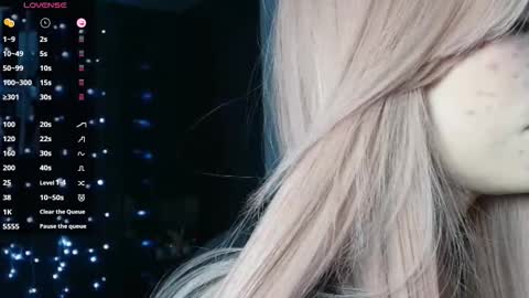 Snapshot of piera_ chatting on November 7, 2025, 7:36 pm Piera online show from November 7, 2025, 7:36 pm