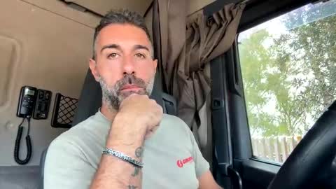 pierotu online show from September 26, 2025, 11:58 am