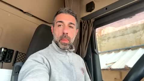 pierotu online show from January 9, 2026, 11:35 am