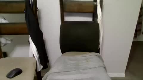 pigdaddy99 online show from September 15, 2025, 1:55 pm