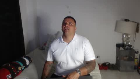 pikoro_gomez online show from January 16, 2025, 1:27 am