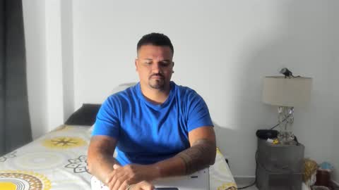 pikoro_gomez online show from December 16, 2025, 12:48 am