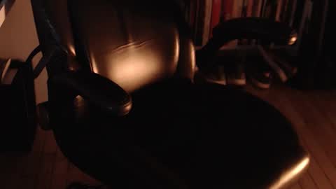 Snapshot of pimprobo chatting on November 30, 2025, 2:32 pm Pimp Robo online show from November 30, 2025, 2:32 pm