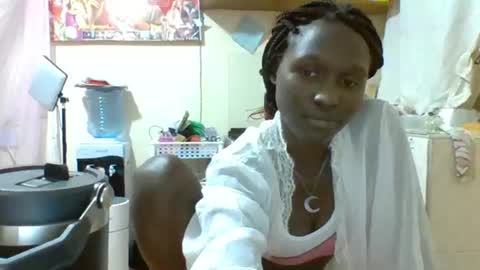 Snapshot of pinah1997 chatting on July 18, 2026, 9:18 pm pinah1997 online show from July 18, 2026, 9:18 pm