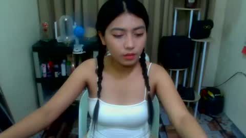 pinay_aangel online show from April 10, 2026, 1:49 pm