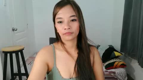 pinay beauty14 online show from November 26, 2025, 12:28 pm