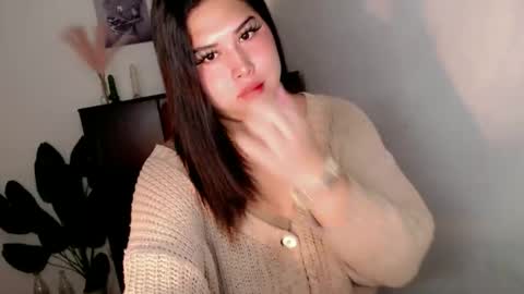 Snapshot of pinay_ivy chatting on April 27, 2026, 12:52 am Ivy Morningstar online show from April 27, 2026, 12:52 am