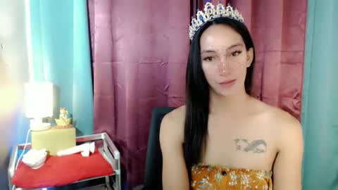 Snapshot of pinay_lucy chatting on May 14, 2026, 3:02 am lucyLove online show from May 14, 2026, 3:02 am