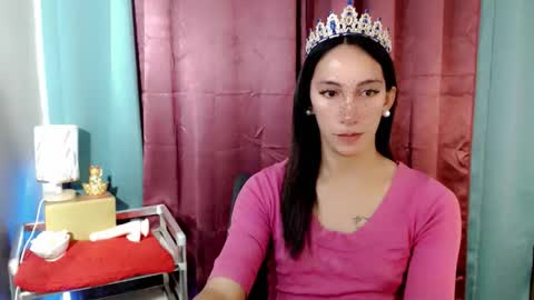 Snapshot of pinay_lucy chatting on May 21, 2026, 5:25 am lucyLove online show from May 21, 2026, 5:25 am