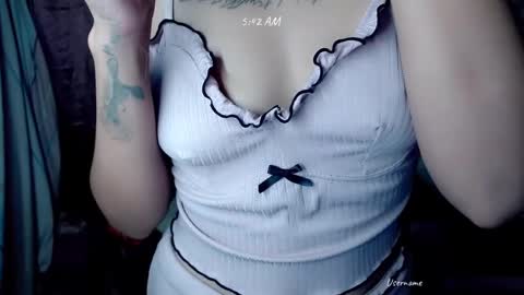 pinay_romancee online show from February 7, 2025, 1:43 pm