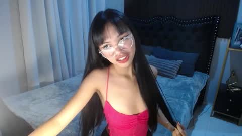 dee online show from February 23, 2025, 4:57 pm