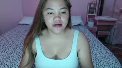 Snapshot of pinay_sweetheartx chatting on May 19, 2026, 1:56 am pinay_sweetheartx online show from May 19, 2026, 1:56 am