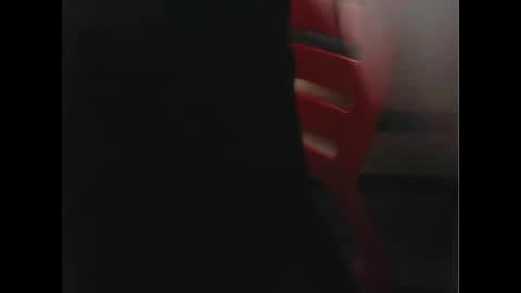 Snapshot of pinayhairyflower chatting on December 15, 2025, 1:32 am Nica online show from December 15, 2025, 1:32 am