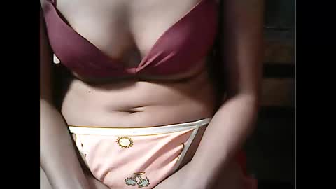 Snapshot of pinayhairyflower chatting on February 17, 2026, 9:50 am Nica online show from February 17, 2026, 9:50 am