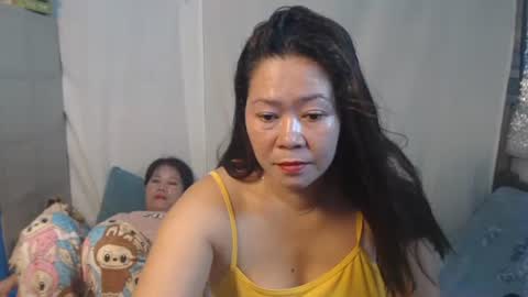 pinayhotmama08 online show from June 15, 2026, 8:22 pm