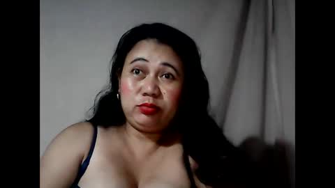 pinaymama12345 online show from January 25, 2025, 12:37 pm