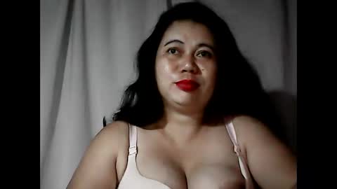 pinaymama12345 online show from September 8, 2025, 10:42 pm