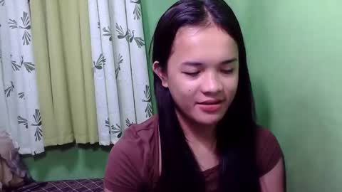 pinaymorena_rhowe online show from December 6, 2024, 10:41 pm
