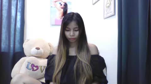 pinaypetite971689 online show from January 11, 2025, 1:06 am