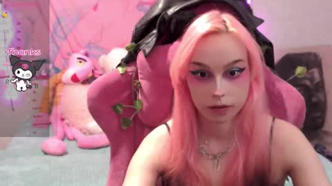 Nancy online show from February 19, 2025, 9:14 pm